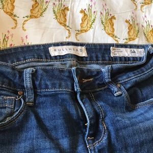 Bullhead mid rise skinniest jeans size 25